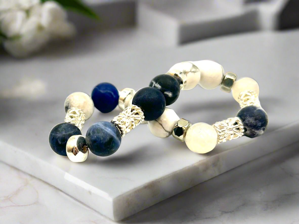 Indigo - Single Strand Bracelet