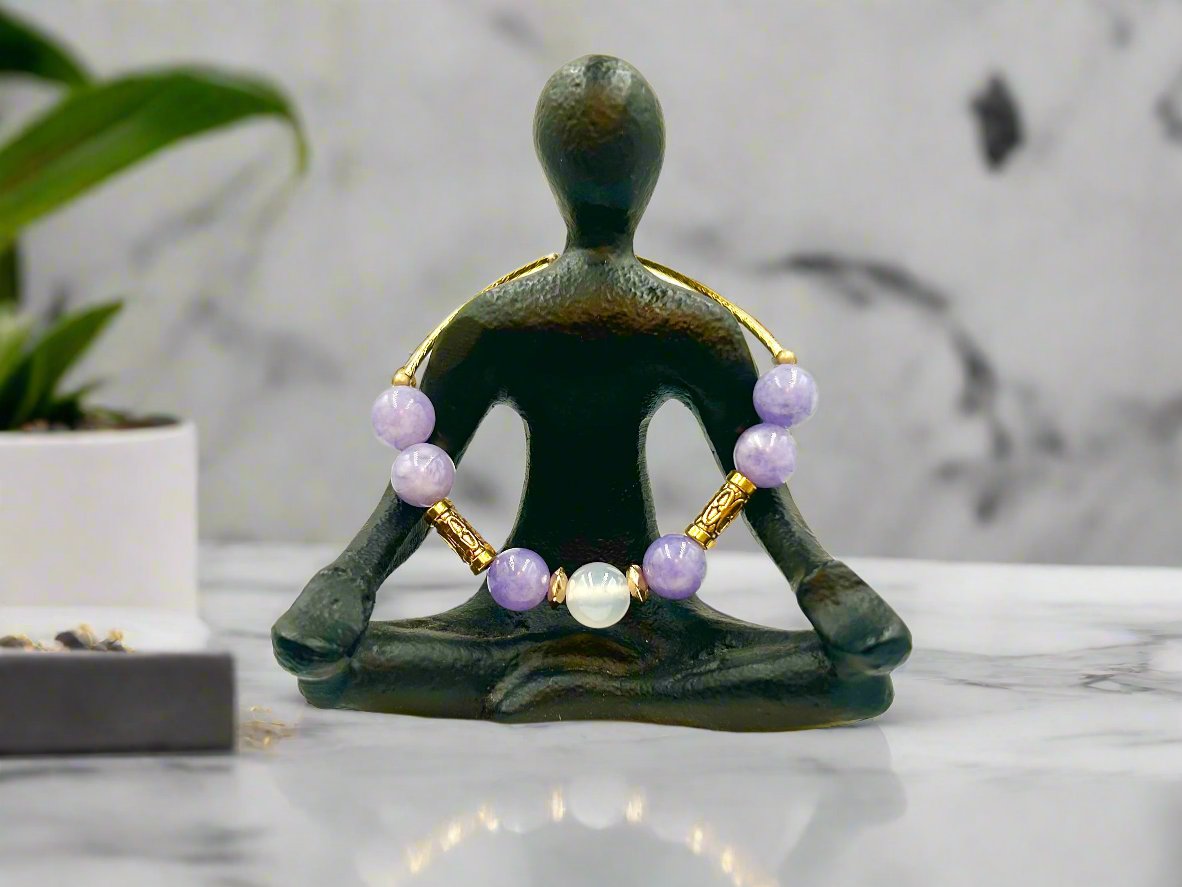Lovely Lilac- Single Strand Bracelet