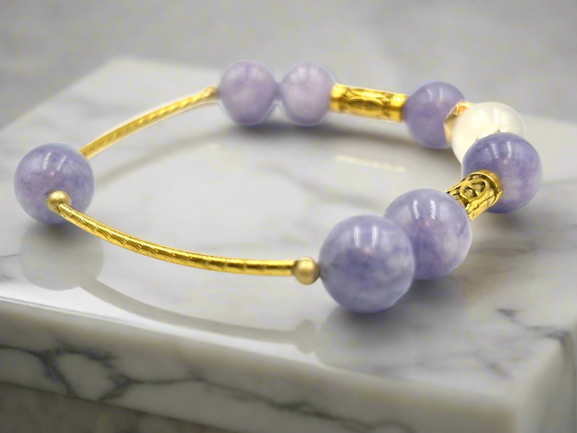 Lovely Lilac- Single Strand Bracelet