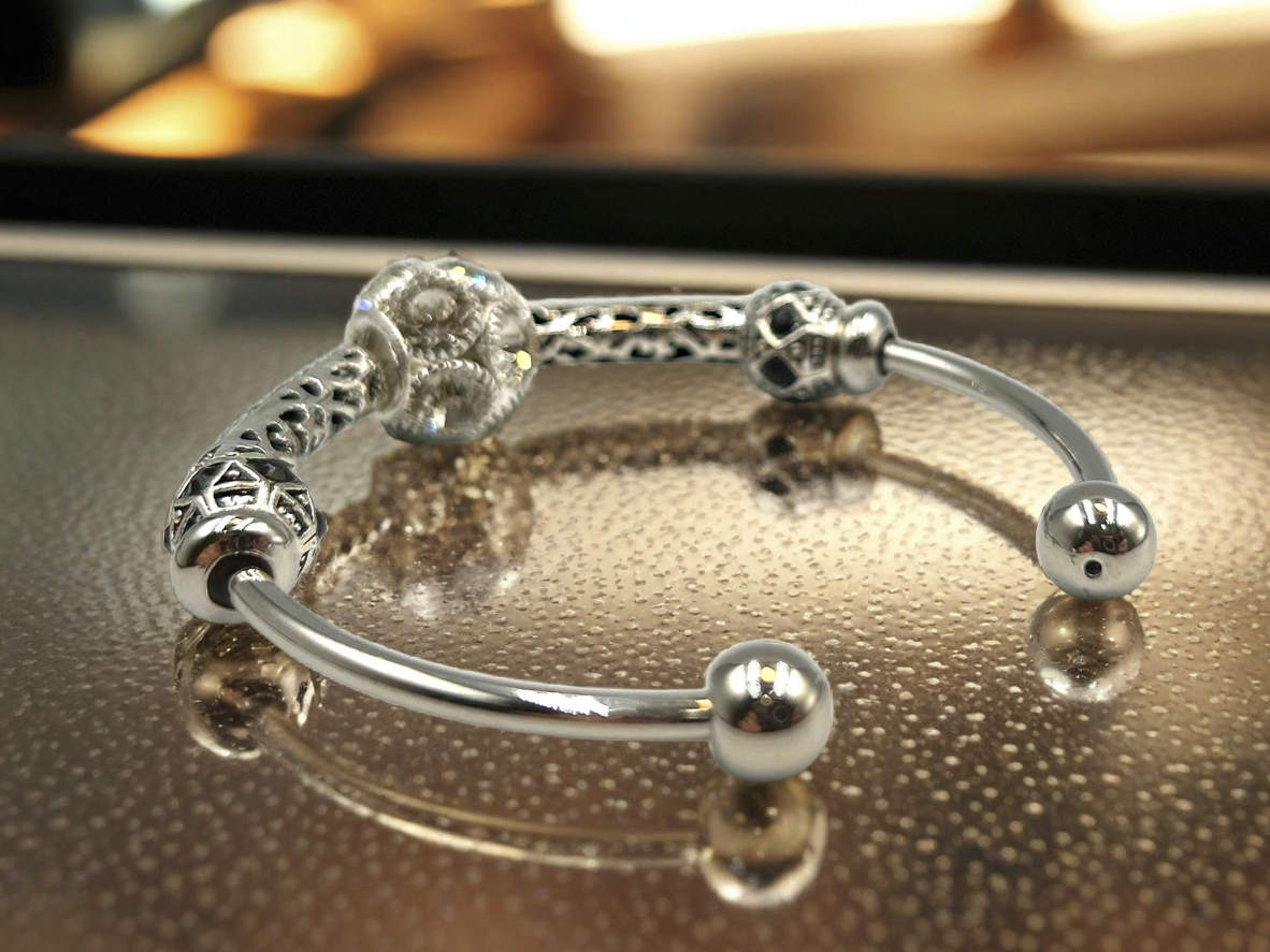 Midnight - Single Cuff Bangle