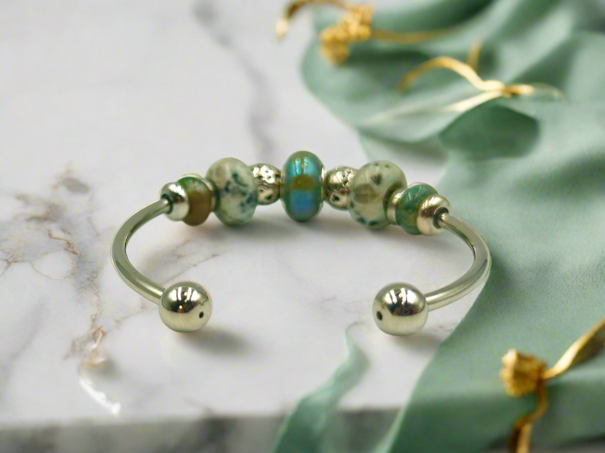 Kiwi Bloom - Single Cuff Bangle