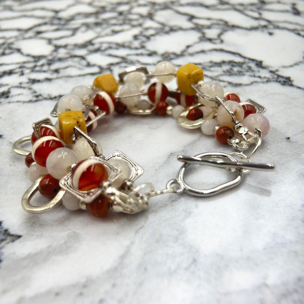 Coral Jade & Net - Single Strand Bracelet